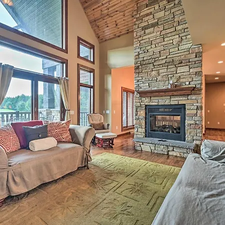 Northern Bay Resort Home - Half-Mi To Lake!